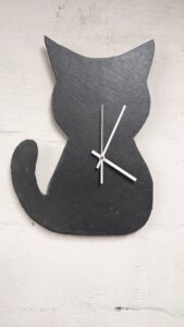 Katze groß mit Uhr